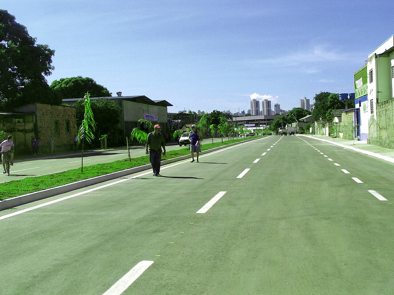 Avenida Leste Oeste em Goiânia